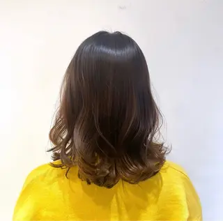 ミディアム 掛川 麻緒のヘアスタイル