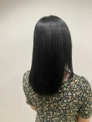 セミロング カラー mei / レイヤー 顔まわり 🤍のヘアスタイル