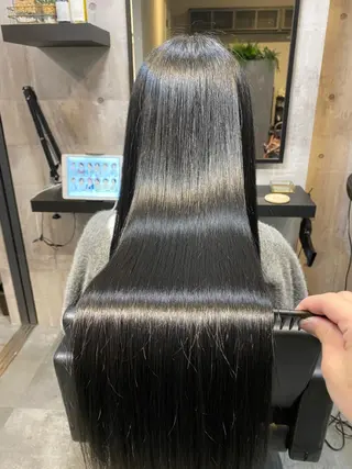 ロング 🟡【美髪専門店】 ✨褒め髪/艶髪🟡のヘアスタイル