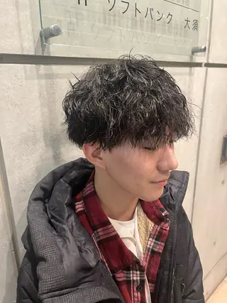 ショート パーマ 透明感カラー人気 ナンバーワンMIYUのヘアスタイル
