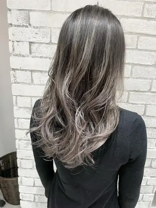 ロング カラー パーマ ヘアアレンジ メンズ キッズ ネイル マツエク・マツパ バレイヤージュ/ 髪質改善/渡邉悟🌱のヘアスタイル