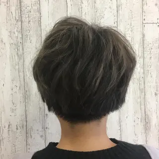 カラー Kaede .のヘアスタイル