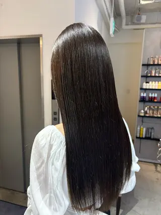 ロング 亀山 由里菜のヘアスタイル