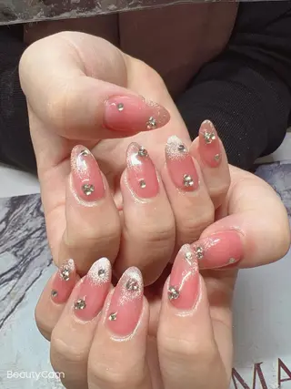 ネイル ガレンドウ 白澤 愛子のネイルデザイン