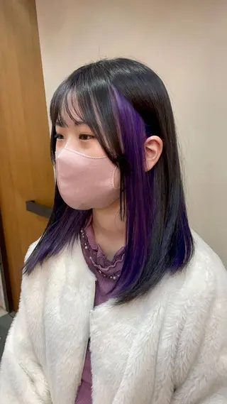セミロング カラー 🎨カラー専門家🎨 チャーリーのヘアスタイル