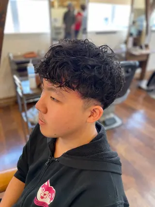 パーマ メンズ 女性理容師 黒岩　さちのヘアスタイル
