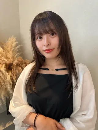 カラー 岡本 琉唯のヘアスタイル