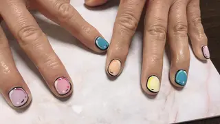 ネイル mano nella manoのネイルデザイン