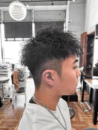 ショート カラー パーマ ヘアアレンジ メンズ キッズ ブリーチカラー🔥 パーマ【佐々木凌平】のヘアスタイル