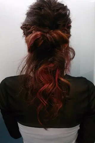 カラー ロング ヘアアレンジ 今中 小百合のヘアスタイル