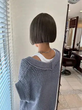 ショート カラー 池田凛/ ハイトーンカラーのヘアスタイル