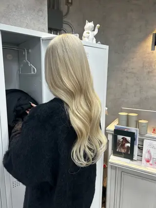 ロング カラー limit ユイカ/ ハイトーンカラー🫟のヘアスタイル