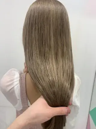 カラー 🪞SHE池袋 Official🪞のヘアスタイル