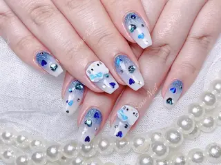 ネイル Queening 🦋のネイルデザイン