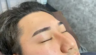 メンズ アイブロウ Moon（ムーン） 小林のマツエク・マツパデザイン