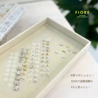 FIORE フィオレ 大門 浜松町のマツエク・マツパデザイン