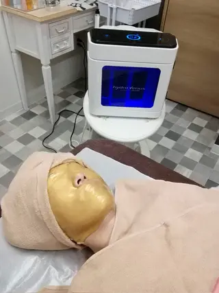 エステサロン トムズのエステ・リラクイメージ