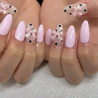 ネイル VIERU 🌈🎀💖のネイルデザイン