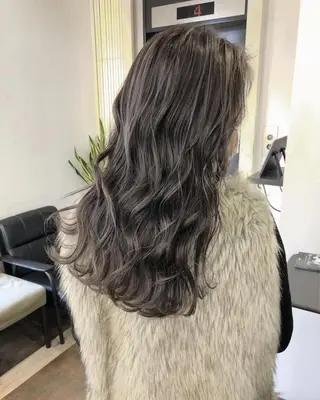 セミロング カラー GiseL天神カラー 髪質改善/ブリーチのヘアスタイル