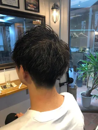 ショート パーマ メンズ 冨士川 英樹のヘアスタイル