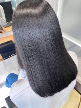 セミロング newi WASHIOのヘアスタイル