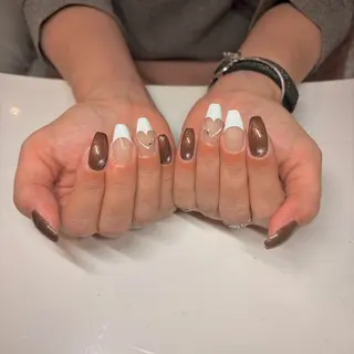 ネイル イーミリー市川店 moekaのネイルデザイン