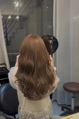 ロング カラー Konomura Neneのヘアスタイル