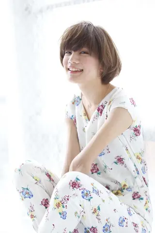 ミディアム 松島 涼花のヘアスタイル