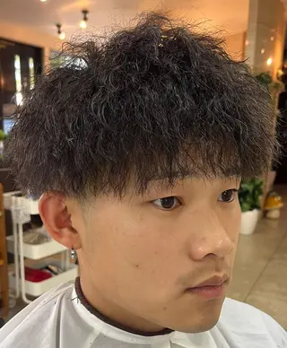ミディアム パーマ メンズ 熊谷 拓海のヘアスタイル