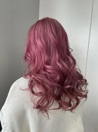 ロング カラー 松本 唯のヘアスタイル