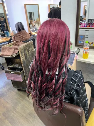 ロング 横浜🦋ハイトーン 🫐シャドウルーツのヘアスタイル
