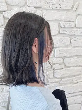 ショート カラー 浅岡 のどかのヘアスタイル