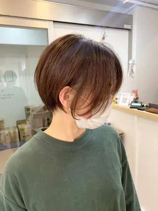 ショート レイヤー×縮毛矯正 深見 拓のヘアスタイル