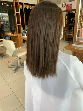 ミディアム カラー パーマ 白髪ぼかしハイライト 柳川拓哉のヘアスタイル