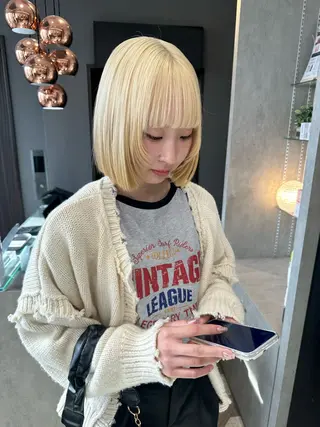 ミディアム AYAKASA 暖色カラー/レイヤーのヘアスタイル