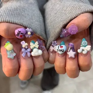 ネイル 栗田 ゆう子のネイルデザイン