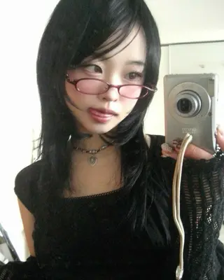 ロング りね🪐名古屋 /レイヤーカットのヘアスタイル