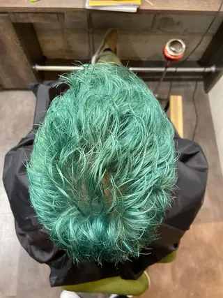 カラー 仁和山 晃のヘアスタイル
