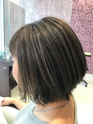 カラー 茂木 絵梨子のヘアスタイル