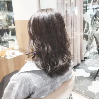 ミディアム カラー ボブ/ハイトーン 福生Radix 下田のヘアスタイル