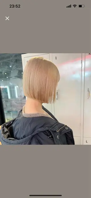 ショート カラー パーマ ヘアアレンジ メンズ キッズ ネイル マツエク・マツパ アイブロウ 🧨ブリーチー×ボブ レイヤー💎じゅえるのヘアスタイル