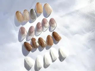 ネイル Elegancia. Hiromiのネイルデザイン