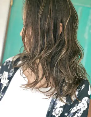 ミディアム カラー レイヤーカット匠 イソザキノリユキのヘアスタイル