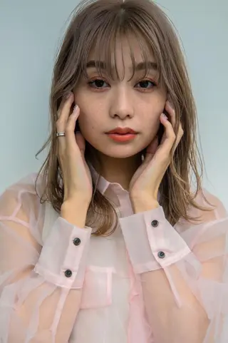 ミディアム カラー CLAN クランのヘアスタイル