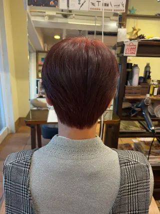 ショート カラー つばた みゆ🦋のヘアスタイル