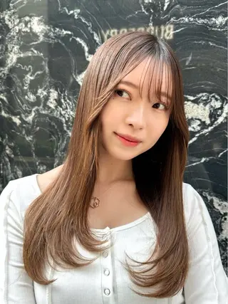 ロング カラー ミディアムレイヤー 添田晃基のヘアスタイル