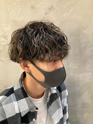 ショート パーマ メンズ 波巻きスパイラルパー マ/シャドウパーマ駿のヘアスタイル