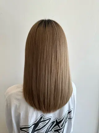 ミディアム 澤村 亜衣理のヘアスタイル