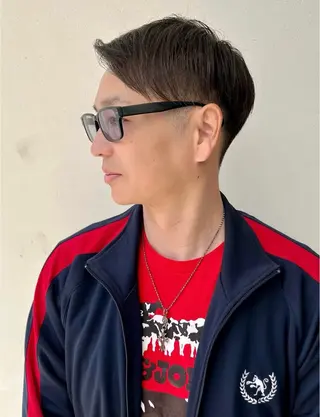 ショート メンズ 派手髪デザインカラー ヒロカのヘアスタイル