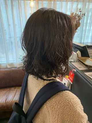 ミディアム パーマ 安村 美奈のヘアスタイル